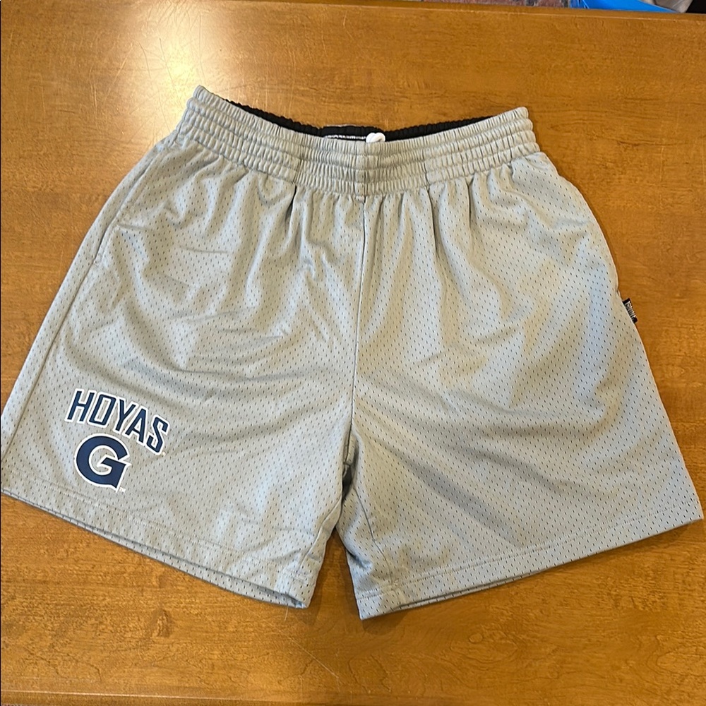 19Nine Georgetown classic shorts, brand new, large